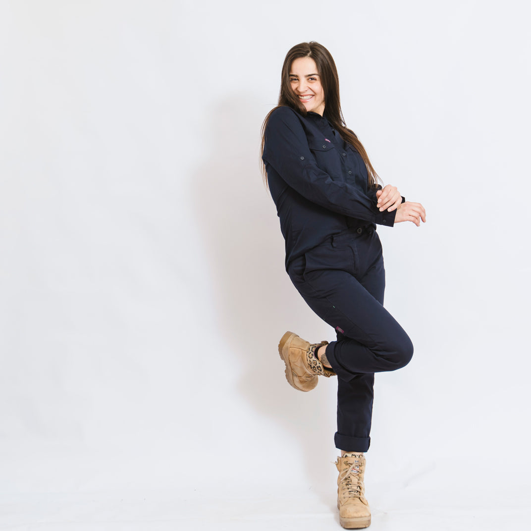 Womens Mid Rise Cargo Pant